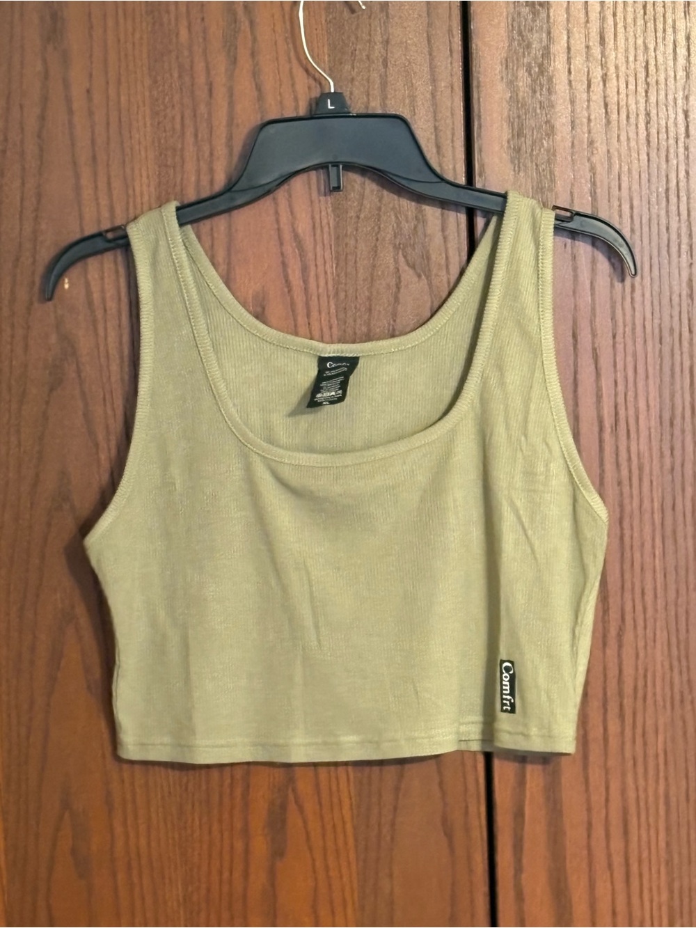 Comfrt Olive Ribbed Cropped Tank - Women's XL